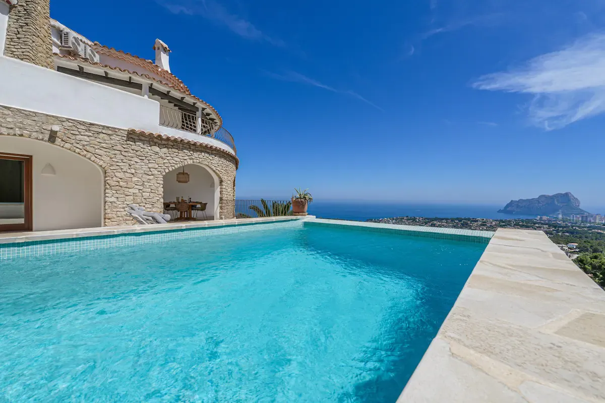 Mirador, managed by Almarina
