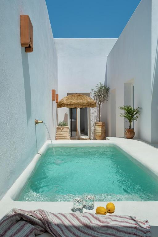 Casa nueva con piscina privada y solárium