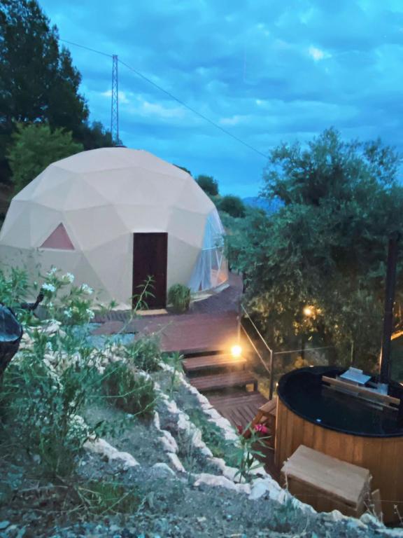 Glamping geodesic dome in secluded eco retreat