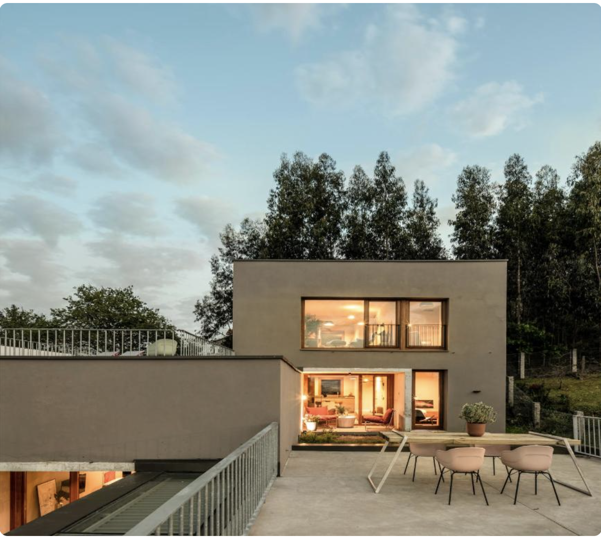 INSUA BEACH HOUSE